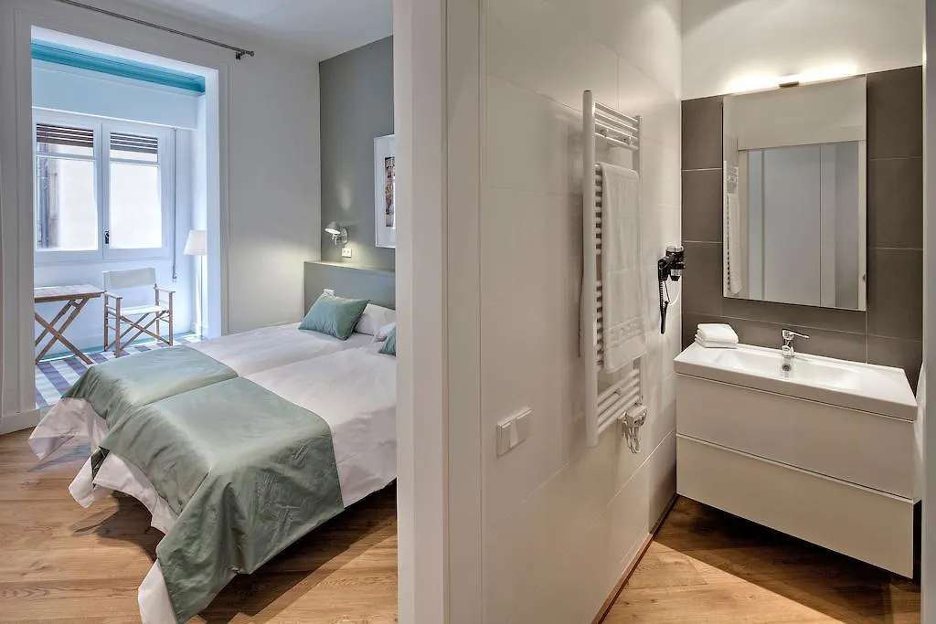 Habitat Apartments Rambla Deluxe برشلونة